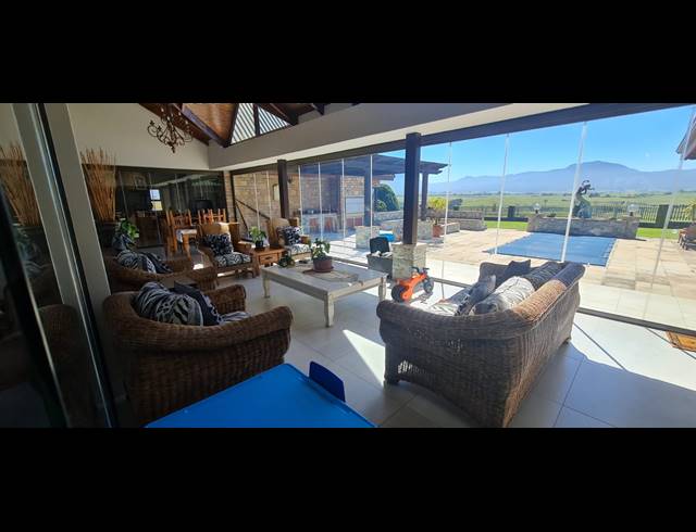 86HA FARM FOR SALE IN GLENTANA